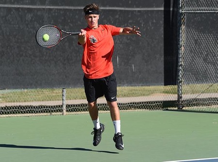 PA Fumat, a freshman from New Caledonia, France, hits a forehand. (Photo by Ken Sciallo / Sevilla Photography)