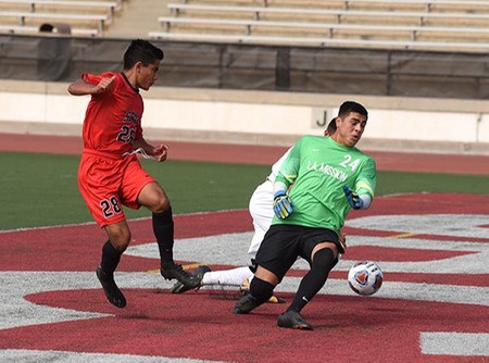 Freshman Adrian Gamez had two goals, scoring in the 9th and 87th minutes. (Photo by Ken Sciallo / Sevilla Photography)