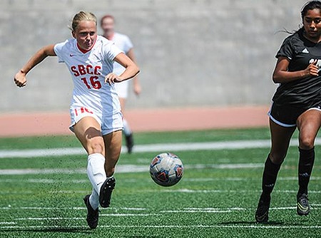 Matilda Cassel Ledin scored SBCC's first goal of the year in the 30th minute. (Photo by PJ Heller / Sevilla Photography)