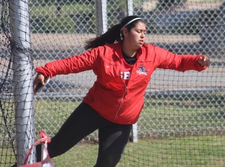 Alana Ochoa won the discus and took second in the shot put and weight throw at Westmont's Sunshine Open.
